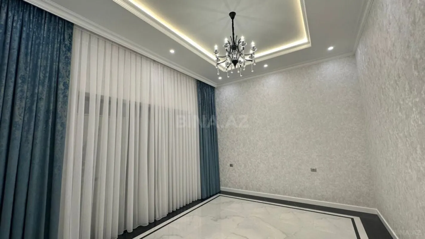 Satılır 6 otaqlı həyət evi 400 m²