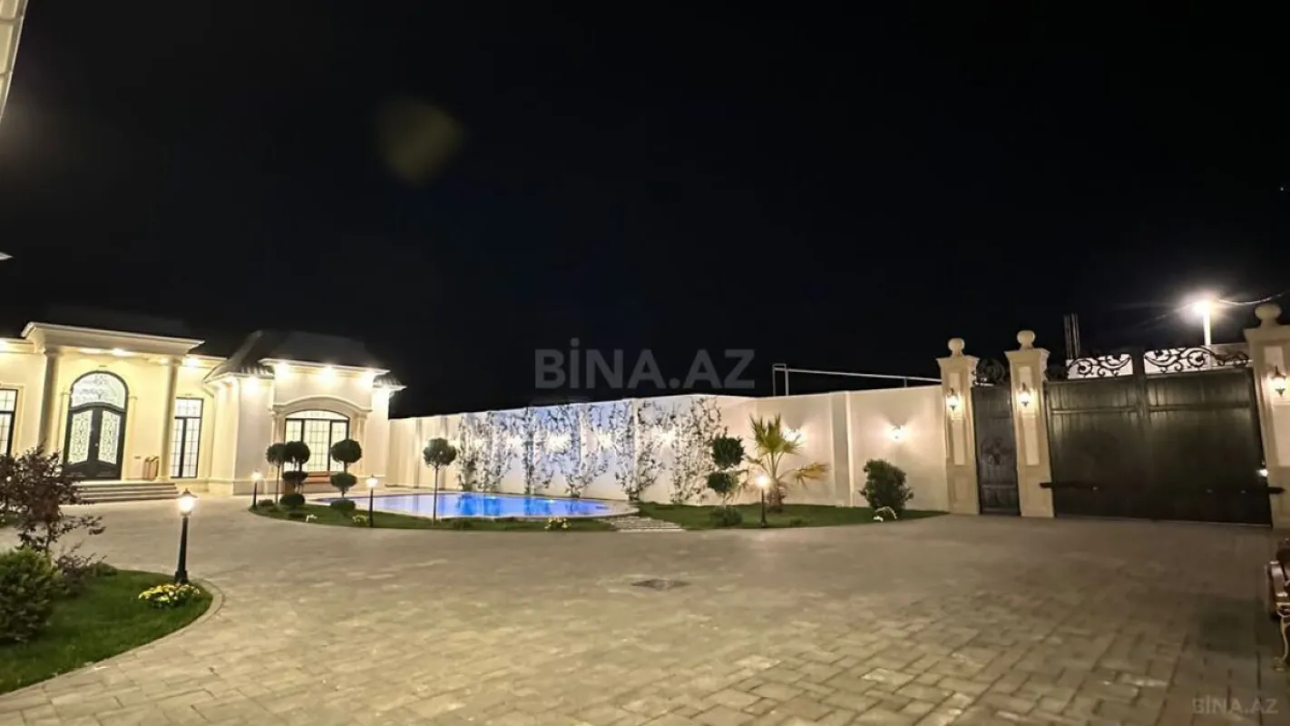 Satılır 6 otaqlı həyət evi 400 m²