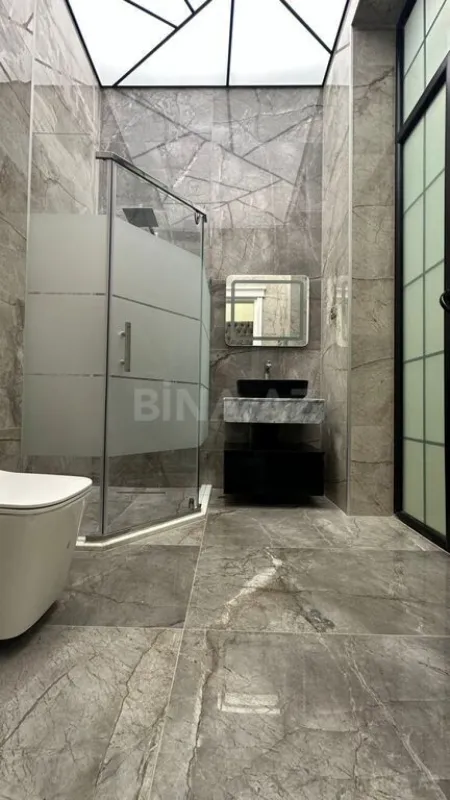 Satılır 6 otaqlı həyət evi 400 m²