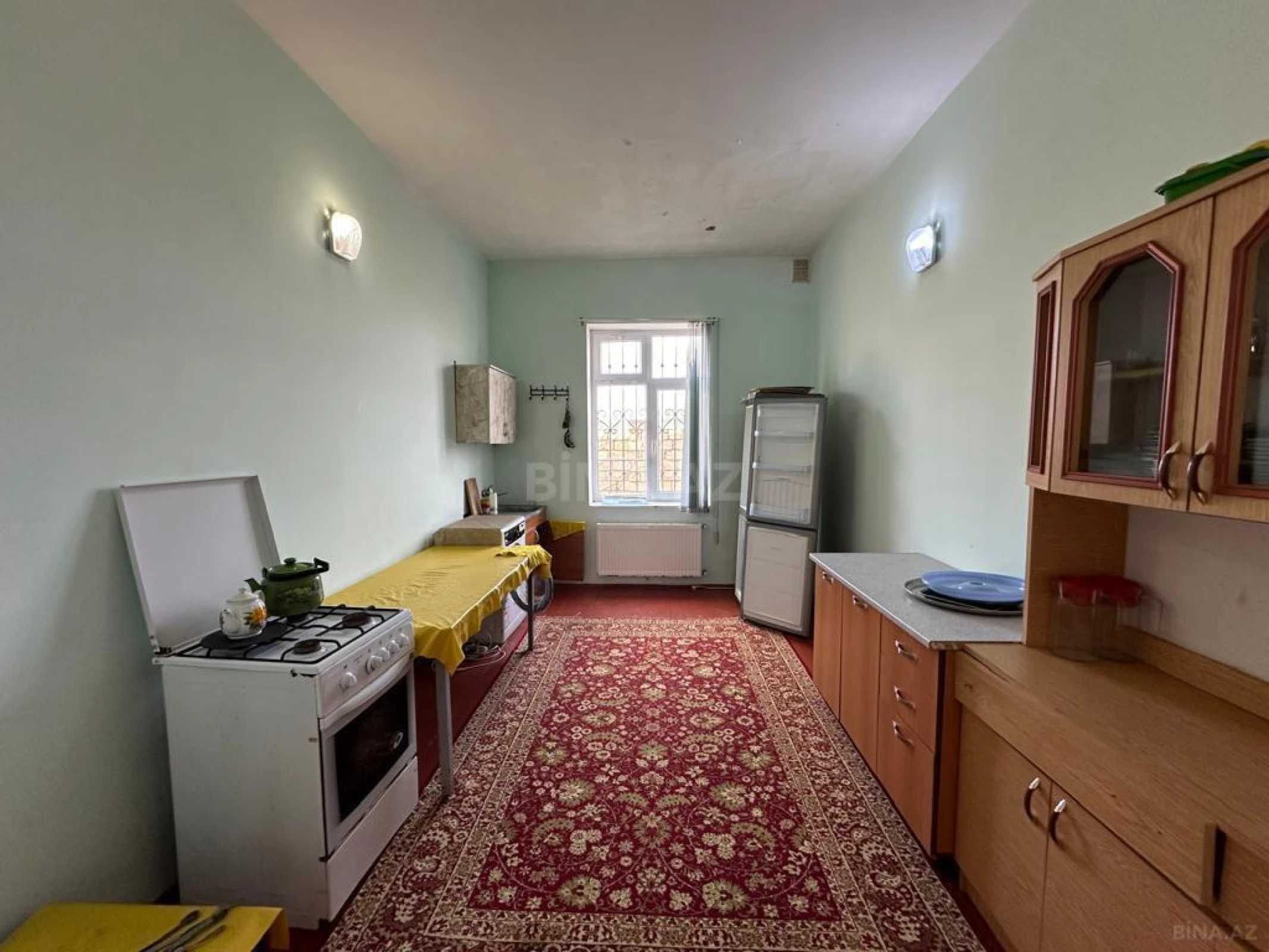 Satılır 7 otaqlı həyət evi 232 m²