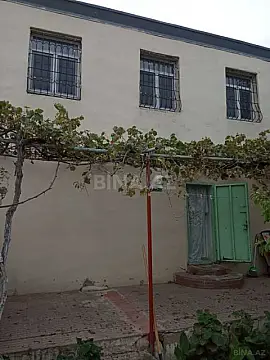 Satılır 2 otaqlı həyət evi 90 m²