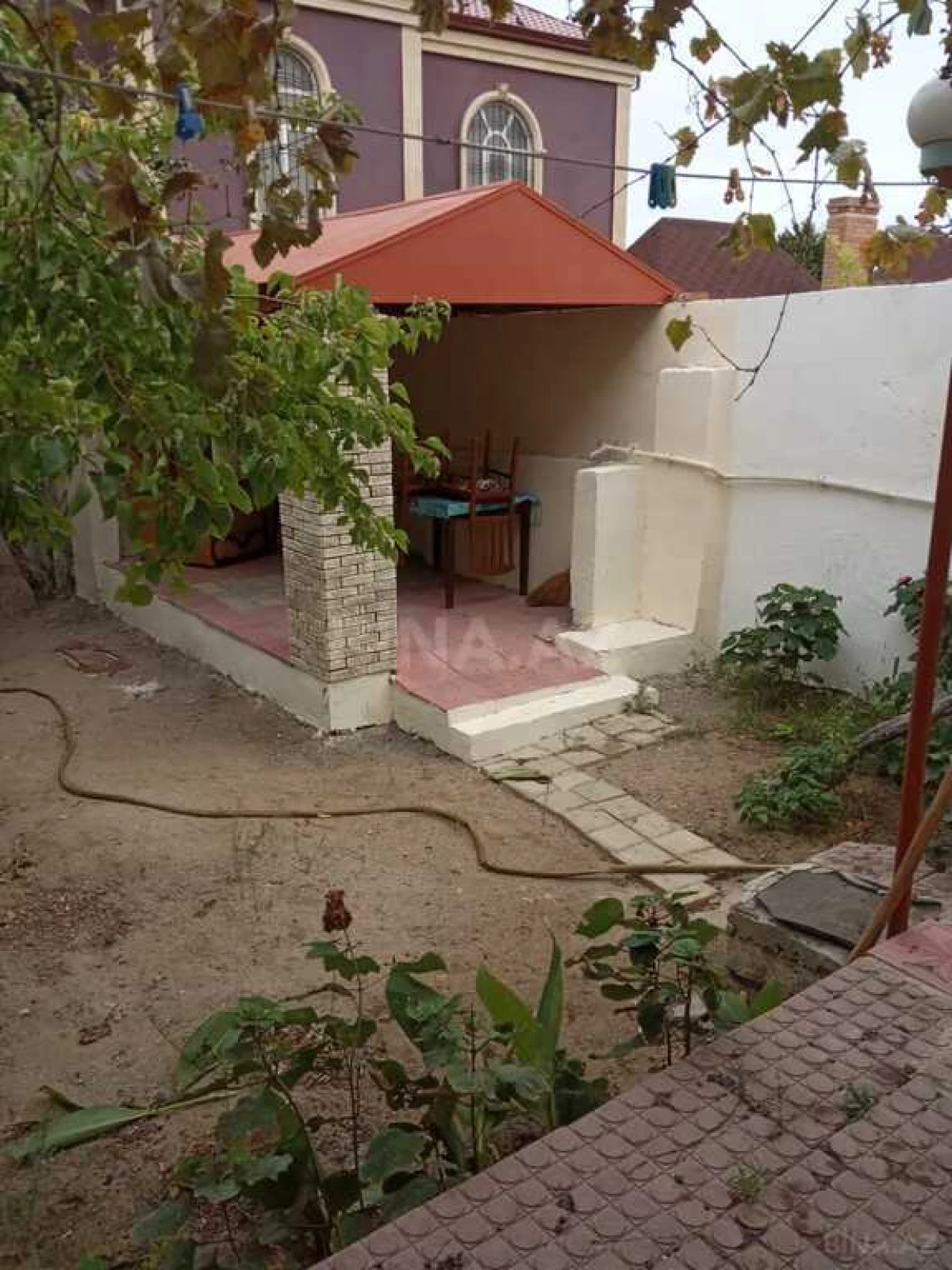 Satılır 2 otaqlı həyət evi 90 m²