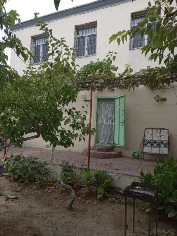Satılır 2 otaqlı həyət evi 90 m²