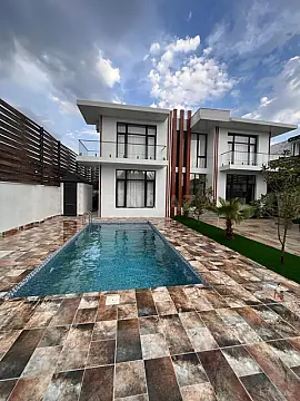 Kirayə verilir 6 otaqlı həyət evi 280 m²