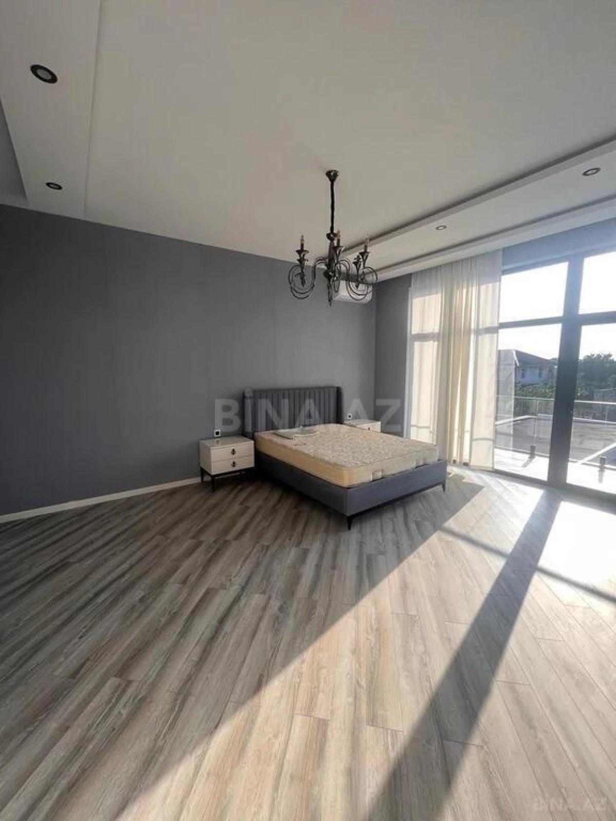Kirayə verilir 6 otaqlı həyət evi 280 m²