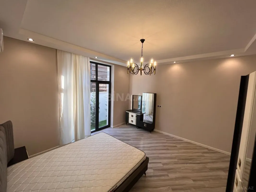 Kirayə verilir 6 otaqlı həyət evi 280 m²