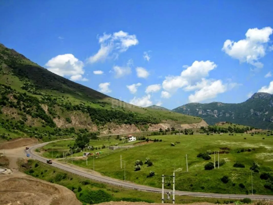 Satılır torpaq sahəsi 200 m²