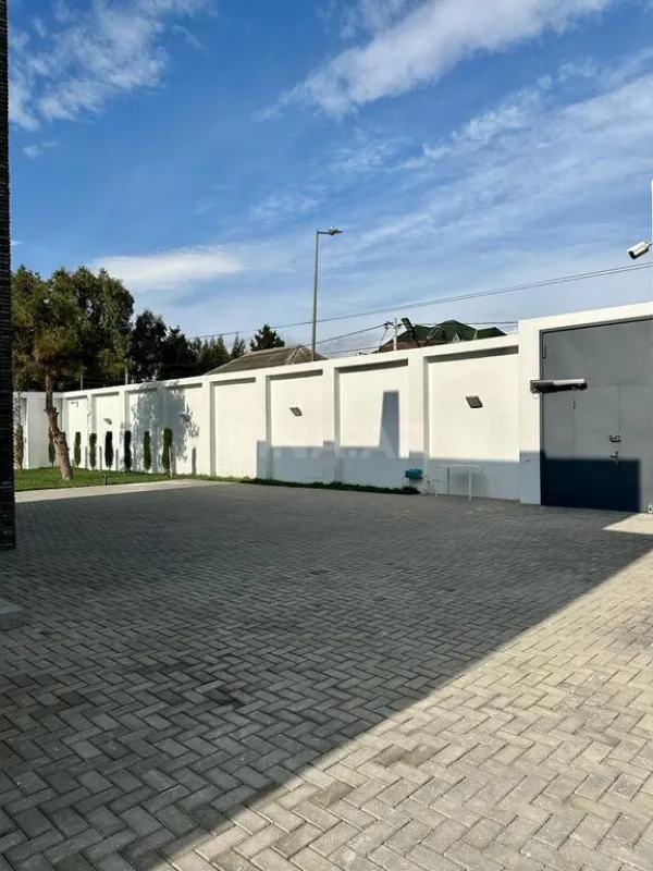 Satılır 5 otaqlı həyət evi 300 m²
