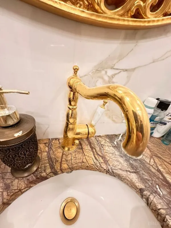 Satılır 3 otaqlı mənzil 168 m²