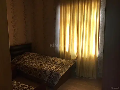 Satılır 9 otaqlı həyət evi 330 m²