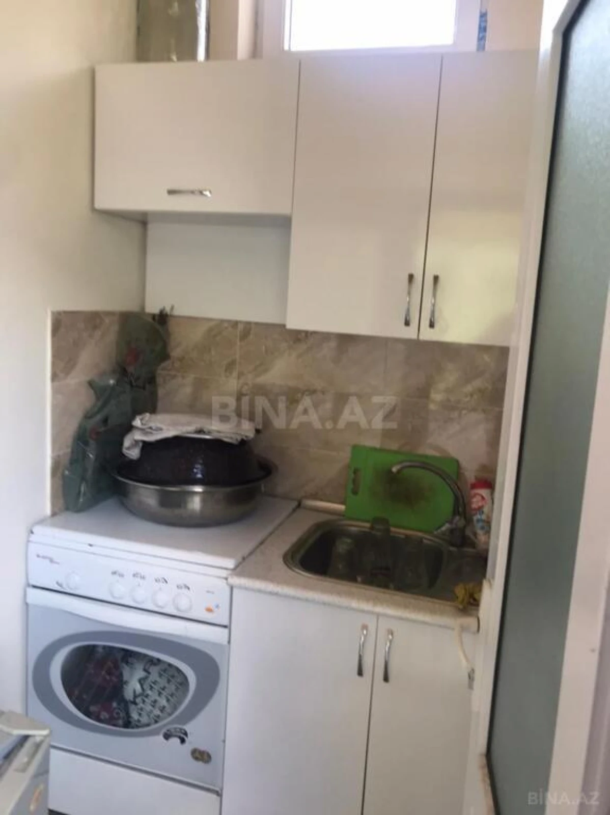 Satılır 9 otaqlı həyət evi 330 m²
