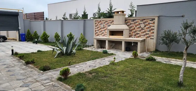 Kirayə verilir 8 otaqlı həyət evi 320 m²