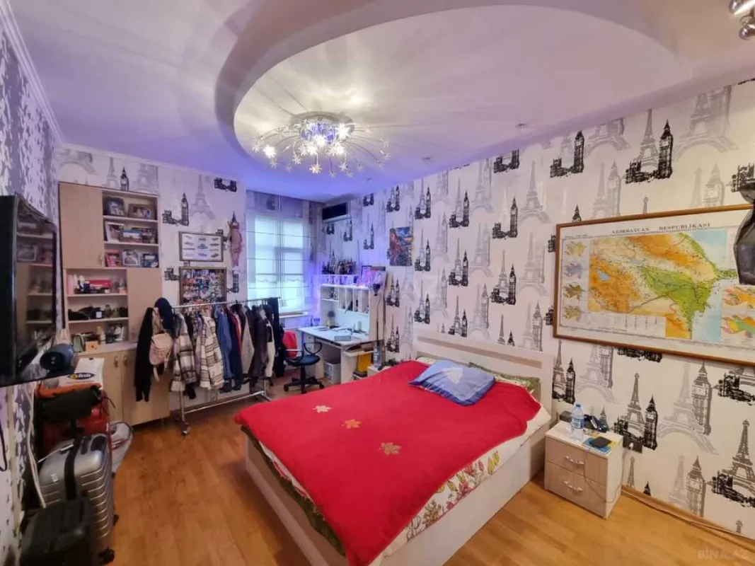 Satılır 3 otaqlı mənzil 145 m²