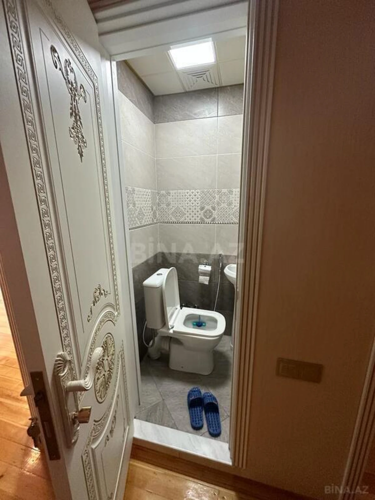 Satılır 5 otaqlı həyət evi 220 m²