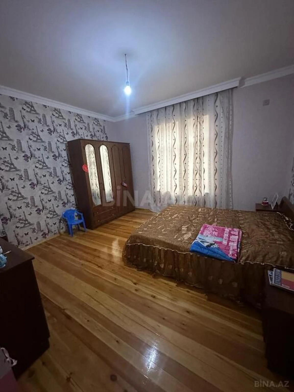 Satılır 5 otaqlı həyət evi 220 m²