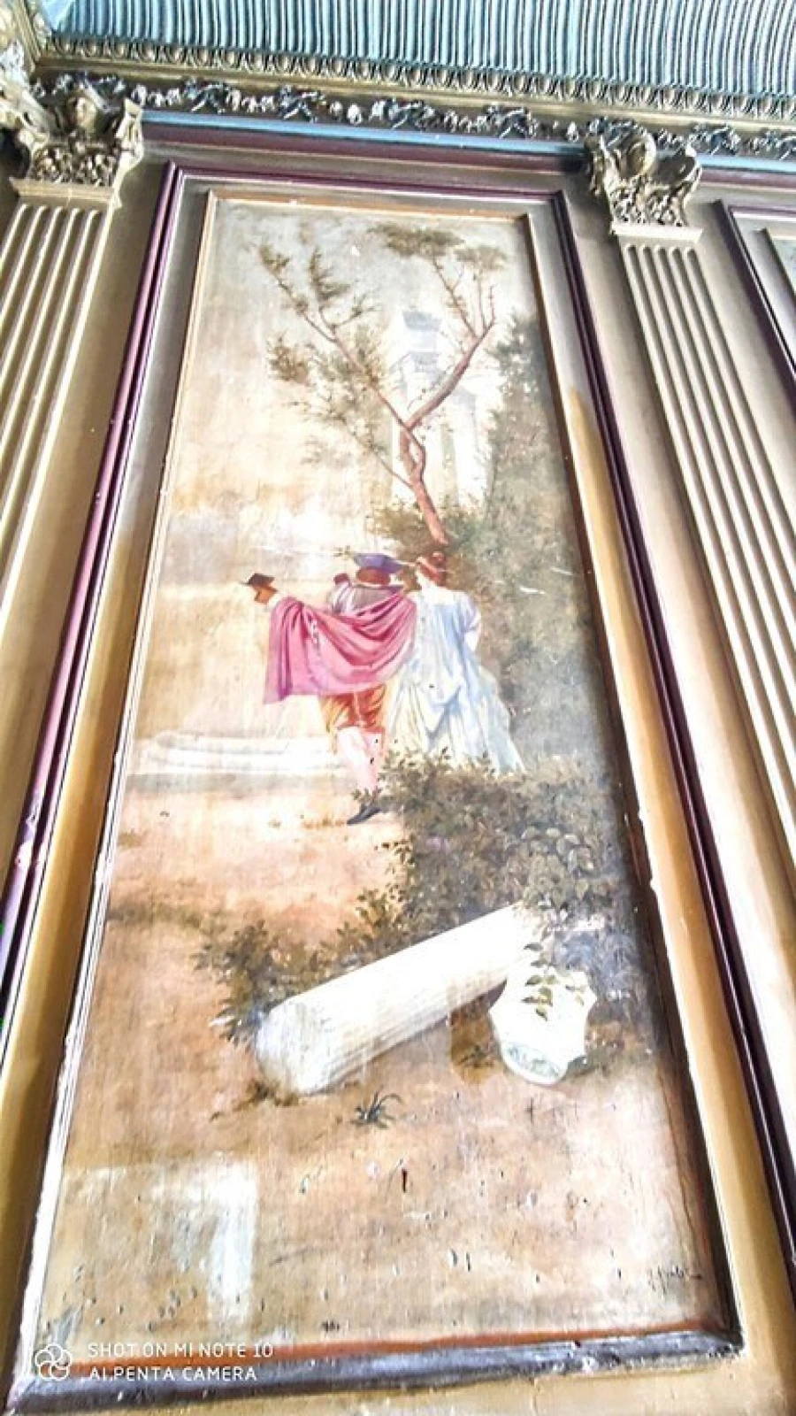 Satılır 5 otaqlı mənzil 250 m²