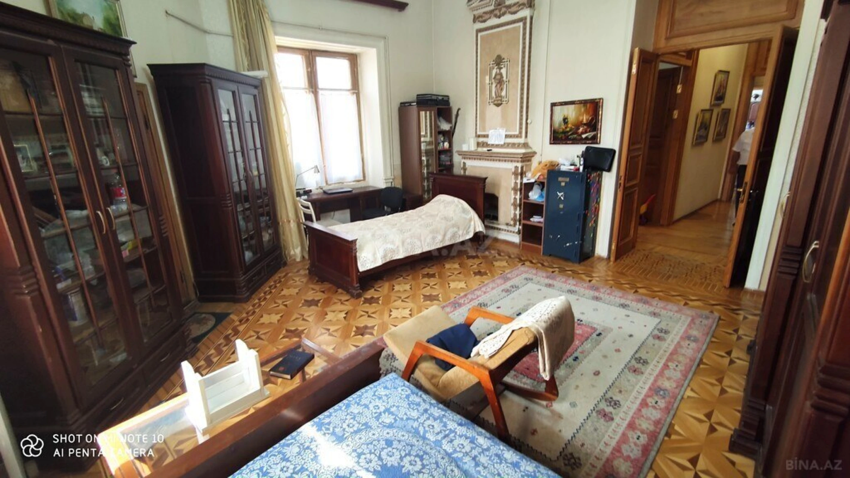 Satılır 5 otaqlı mənzil 250 m²