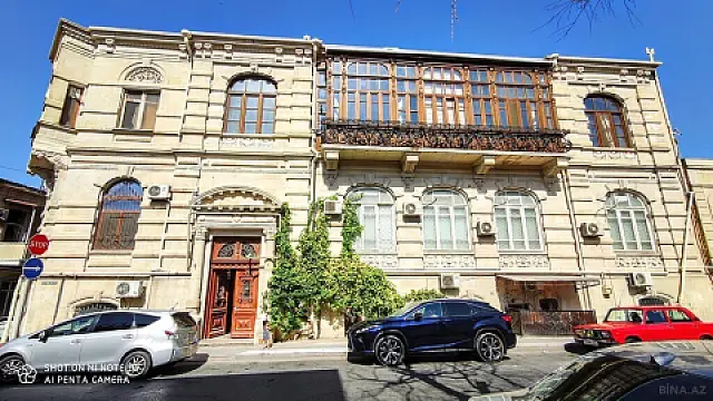 Satılır 5 otaqlı mənzil 250 m² — Bakı 5 otaq 250.00 m²