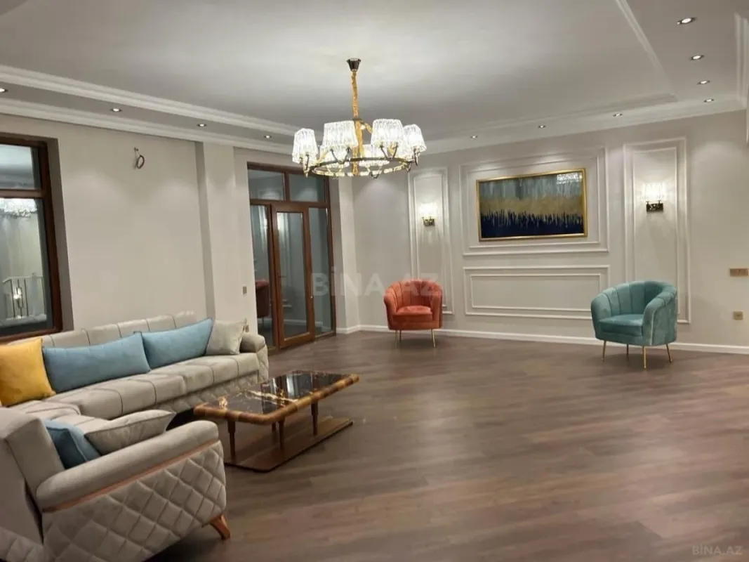 Kirayə verilir 6 otaqlı həyət evi 300 m²