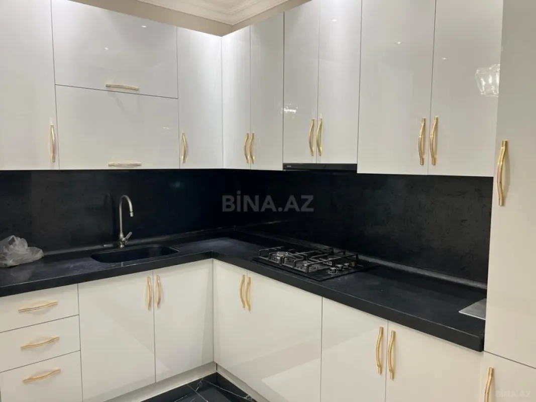 Kirayə verilir 6 otaqlı həyət evi 300 m²