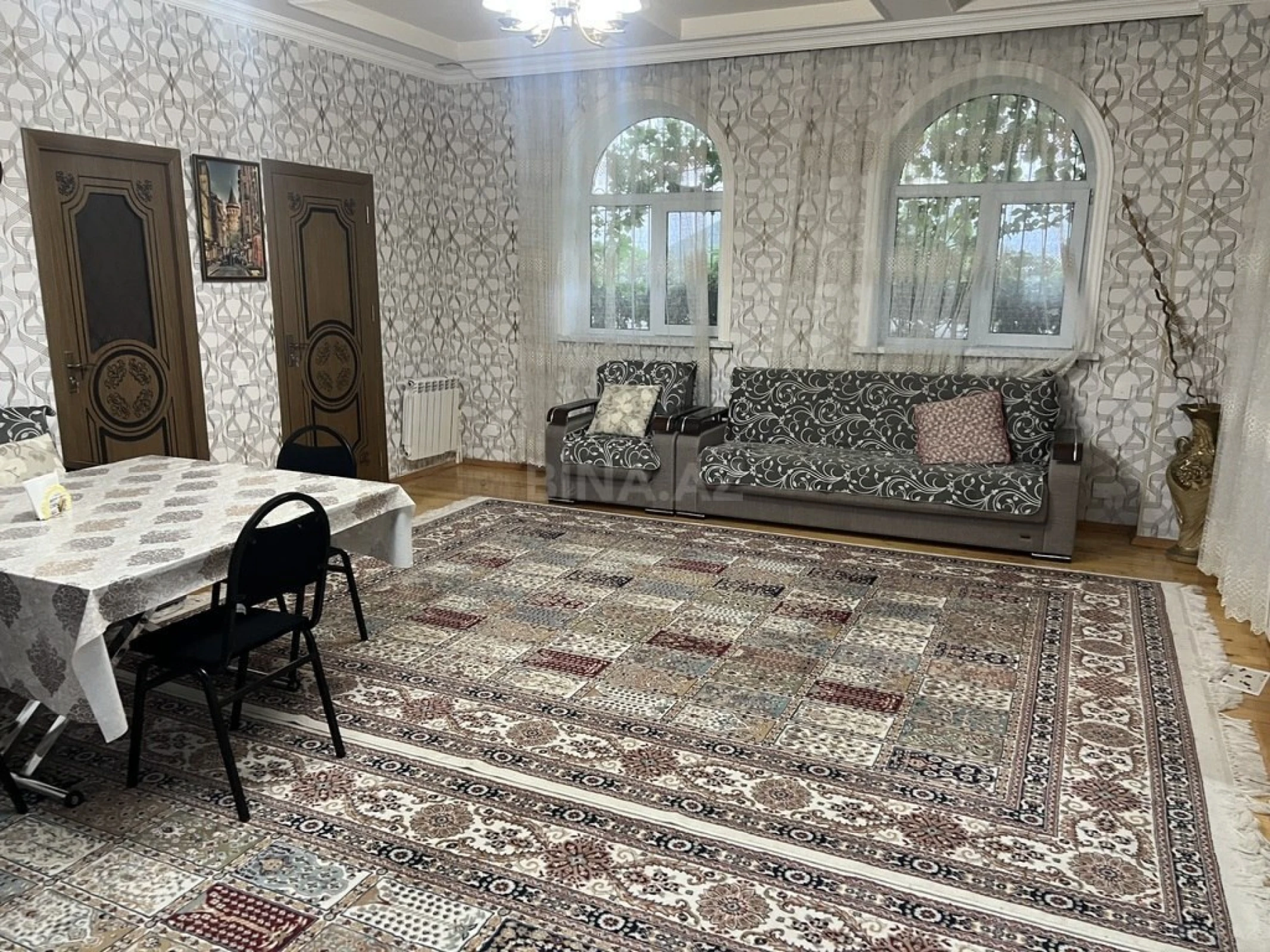 Satılır həyət evi 200 m²