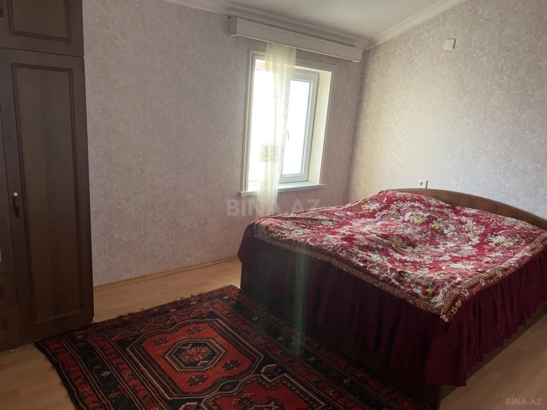 Satılır həyət evi 200 m²