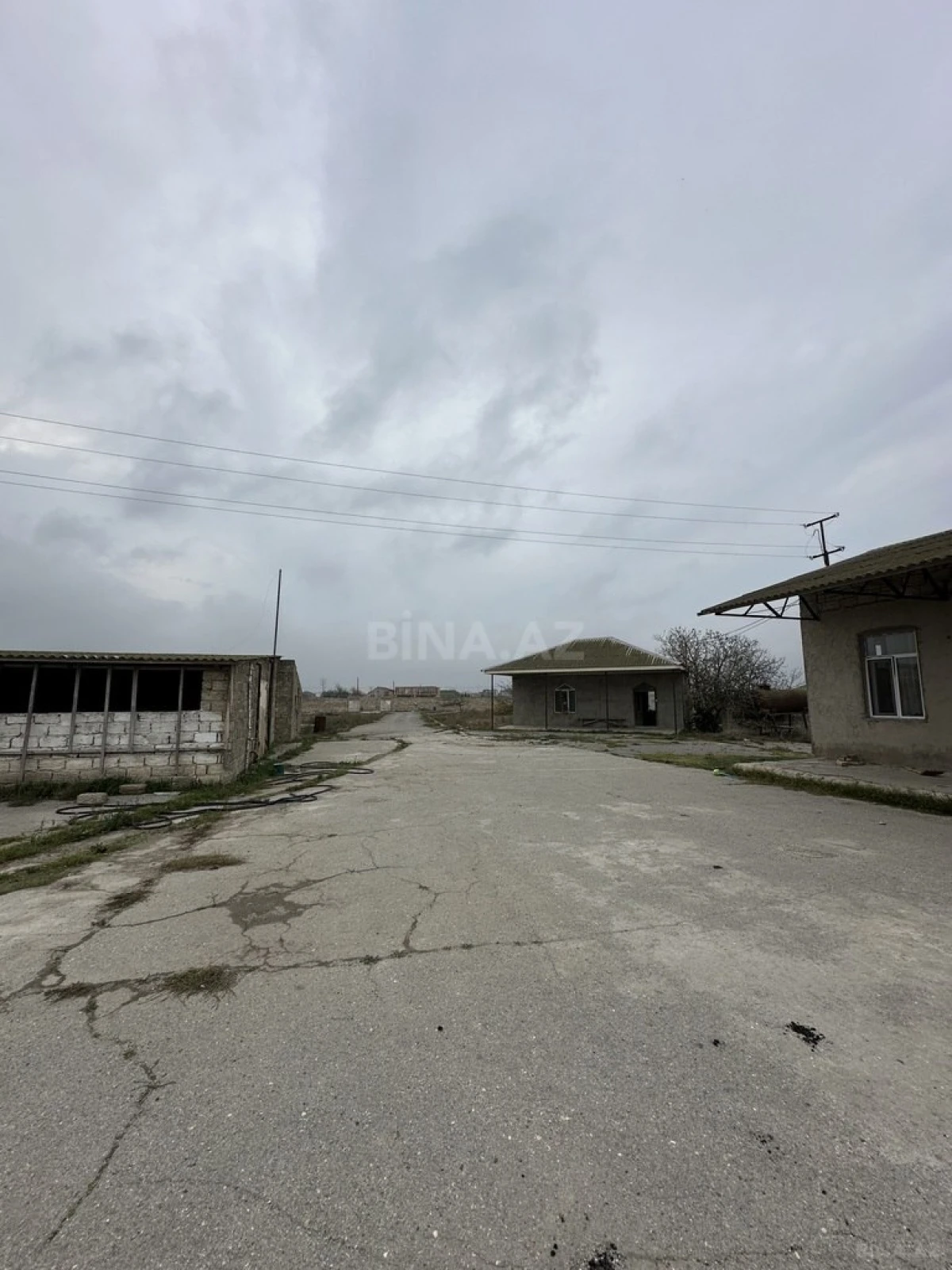 Satılır torpaq sahəsi 400 m²