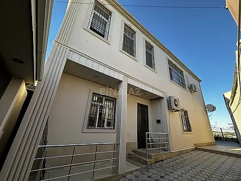 Satılır 5 otaqlı həyət evi 240 m² — Bakı, Bakıxanov 5 otaq 240.00 m²