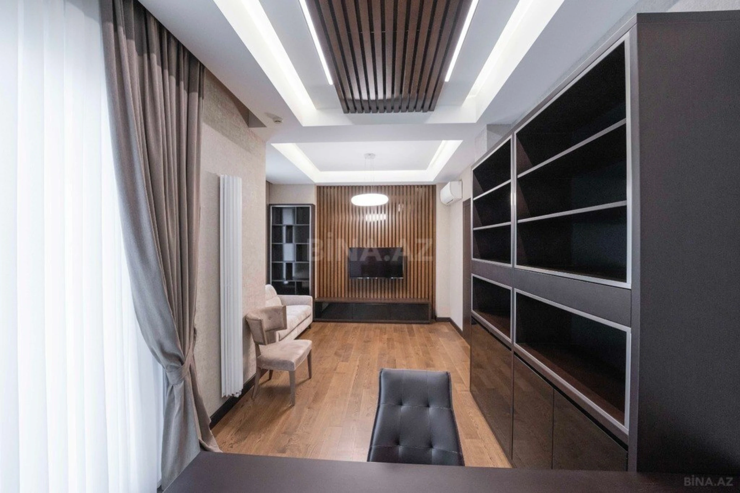 Satılır 7 otaqlı həyət evi 565 m²