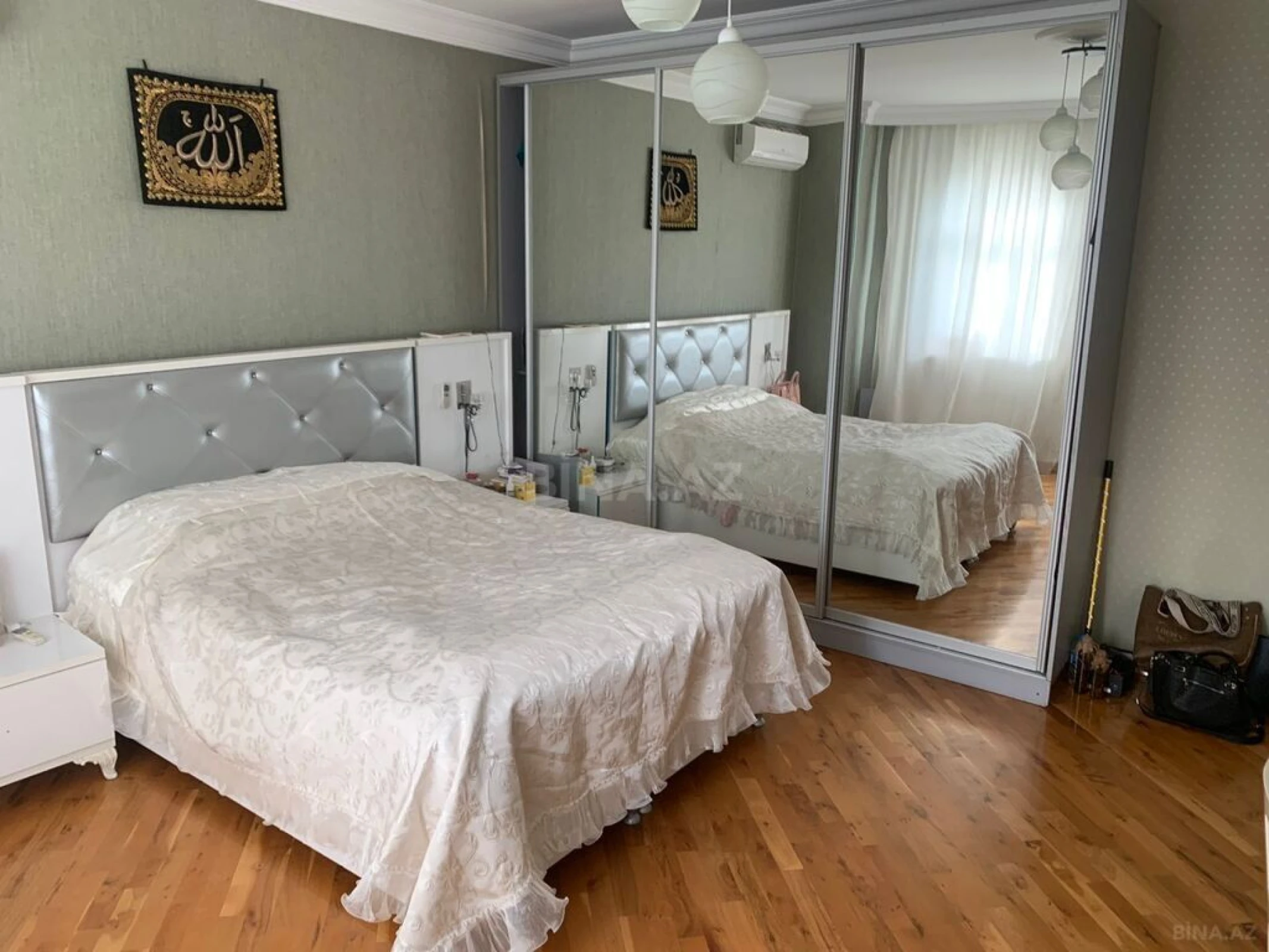 Satılır 6 otaqlı həyət evi 800 m²