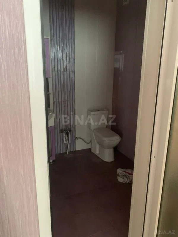 Satılır 6 otaqlı həyət evi 800 m²