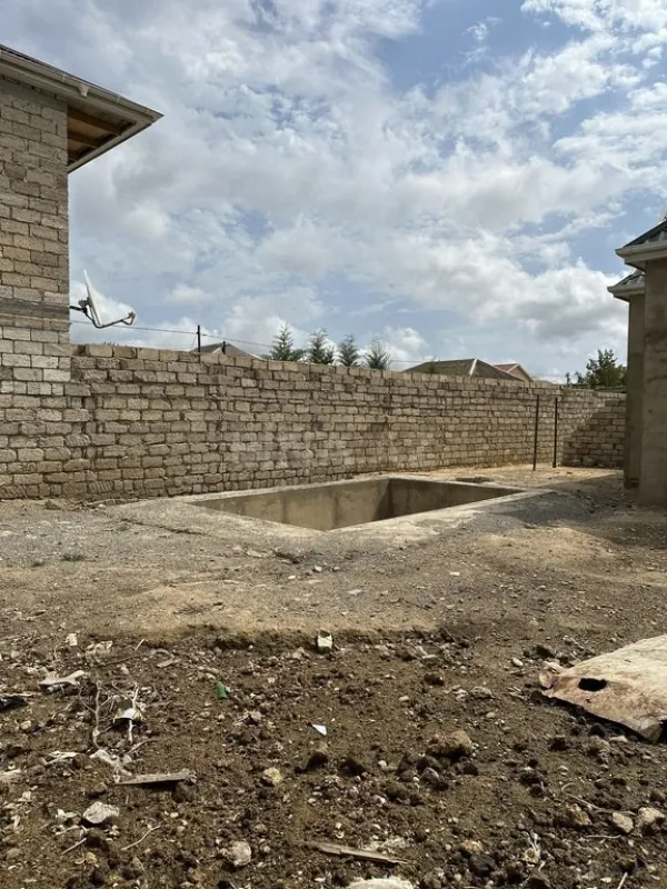 Satılır torpaq sahəsi 4 m²