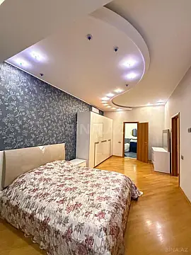 Satılır 4 otaqlı mənzil 200 m²