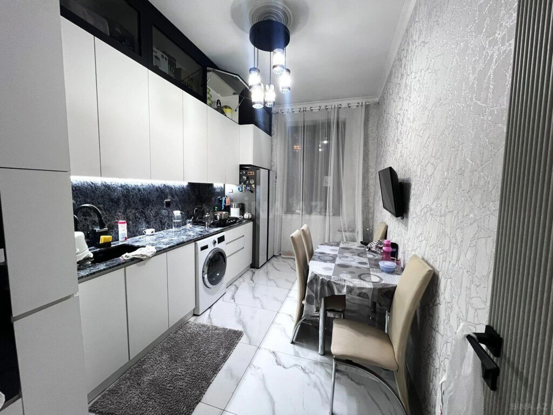 Satılır 3 otaqlı mənzil 115.5 m²