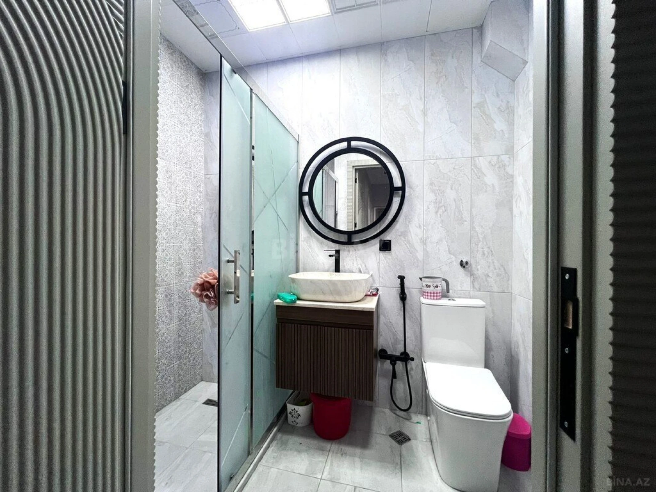 Satılır 3 otaqlı mənzil 115.5 m²