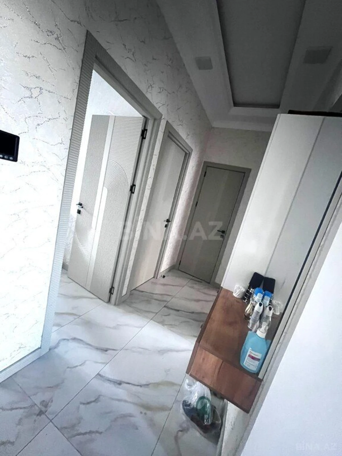 Satılır 3 otaqlı mənzil 115.5 m²