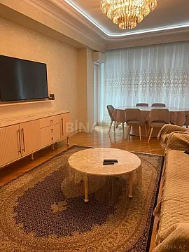 Kirayə verilir 3 otaqlı mənzil 105.23 m²