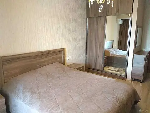 Kirayə verilir 2 otaqlı mənzil 70 m²