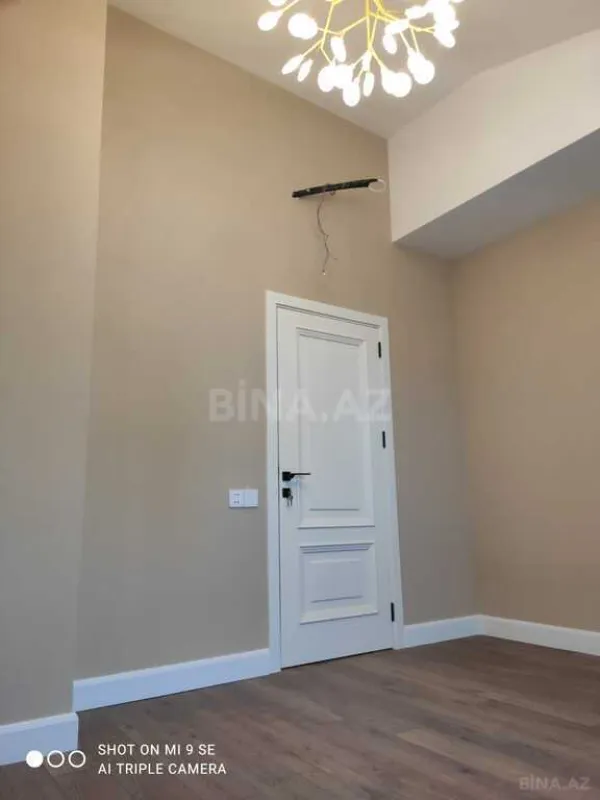 Satılır 7 otaqlı həyət evi 400 m²