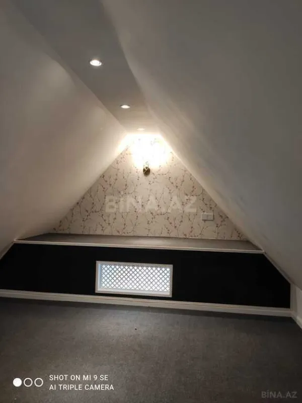 Satılır 7 otaqlı həyət evi 400 m²