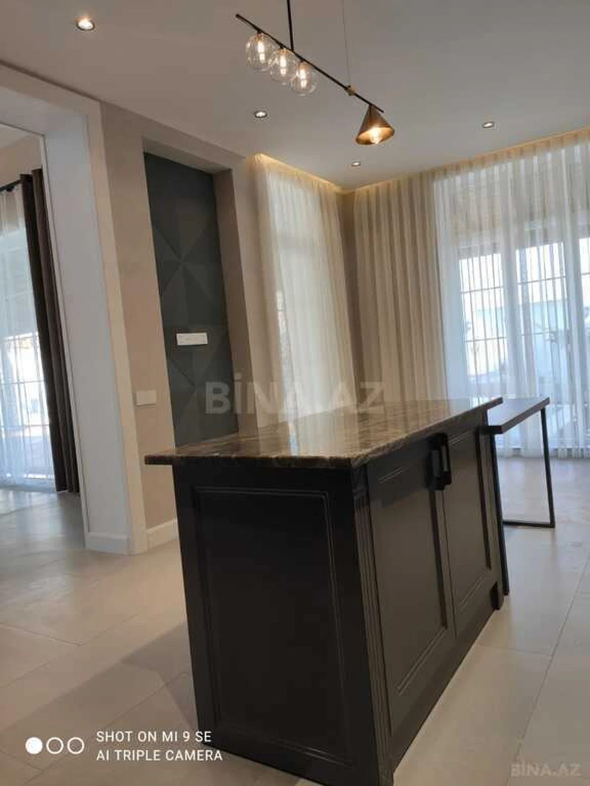 Satılır 7 otaqlı həyət evi 400 m²