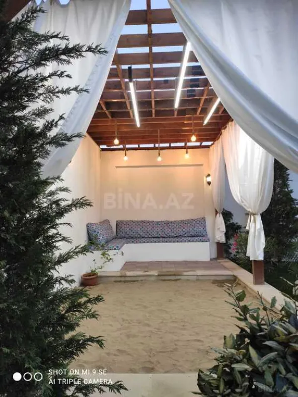 Satılır 7 otaqlı həyət evi 400 m²