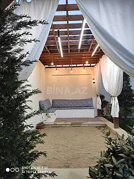 Satılır 7 otaqlı həyət evi 400 m²