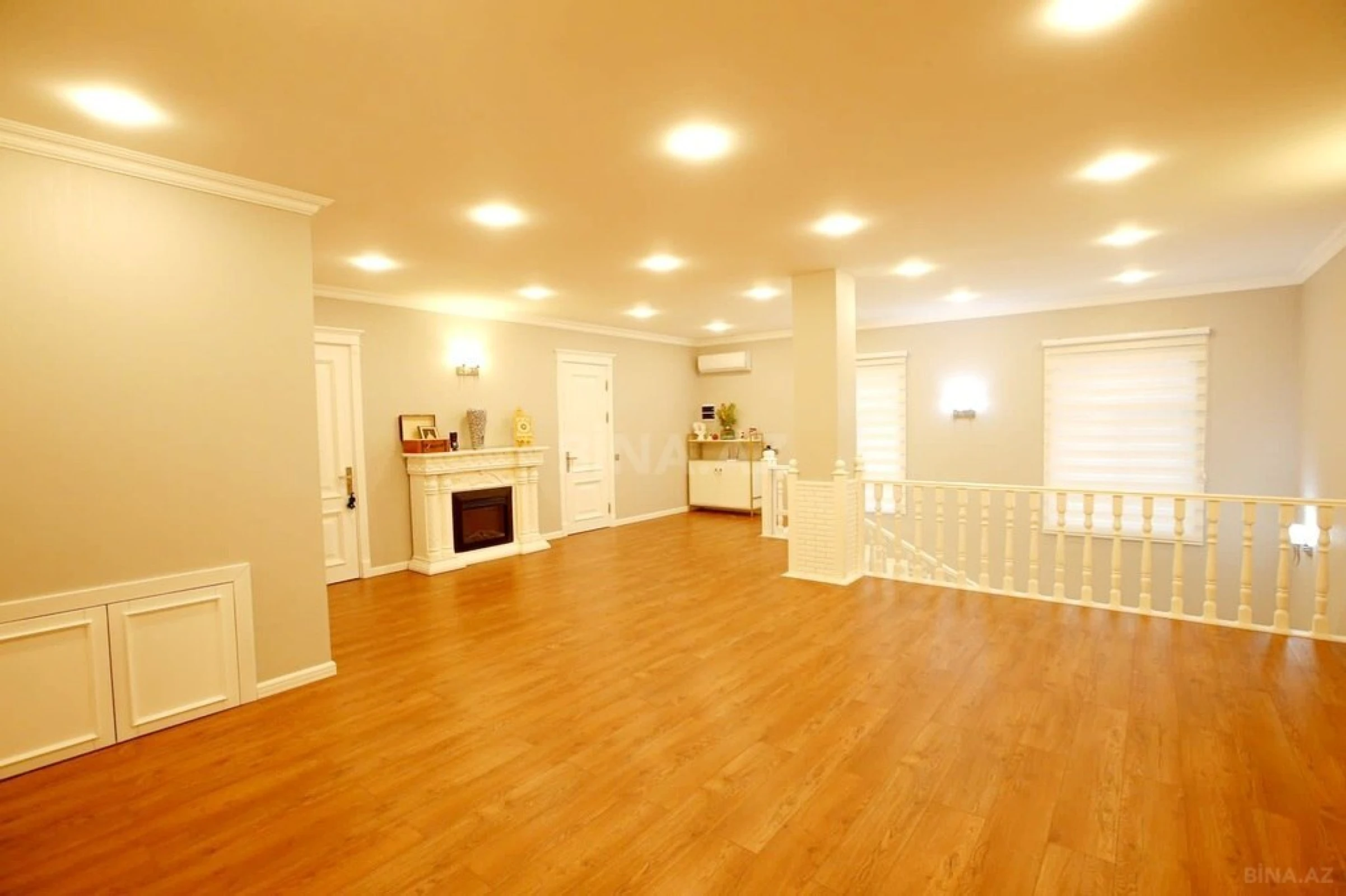 Satılır 6 otaqlı həyət evi 430 m²