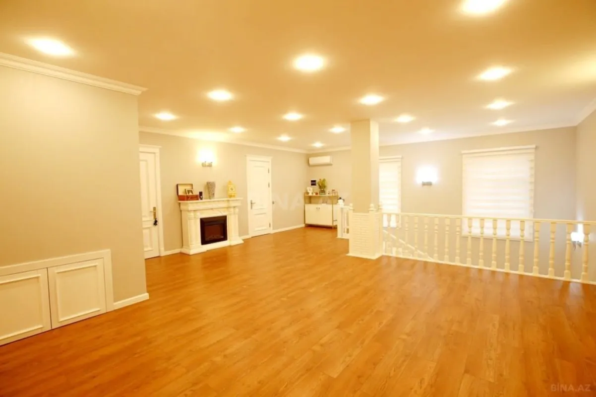 Satılır 6 otaqlı həyət evi 430 m²