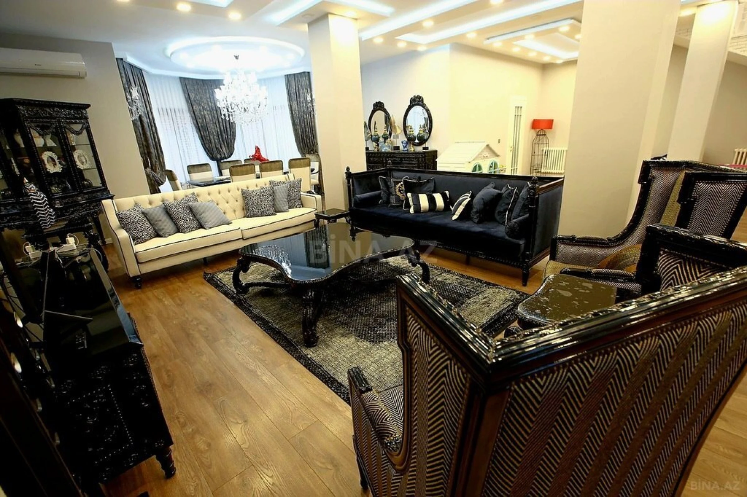 Satılır 6 otaqlı həyət evi 430 m²