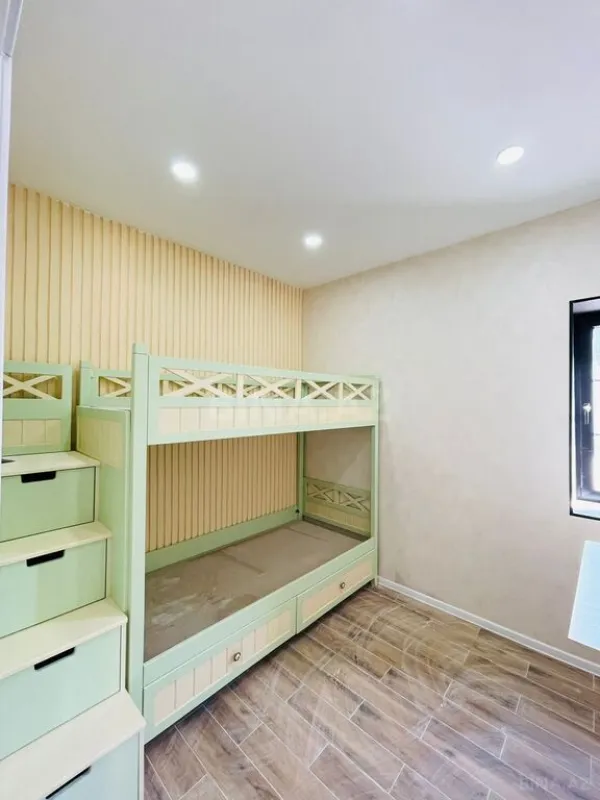 Kirayə verilir 5 otaqlı həyət evi 280 m²