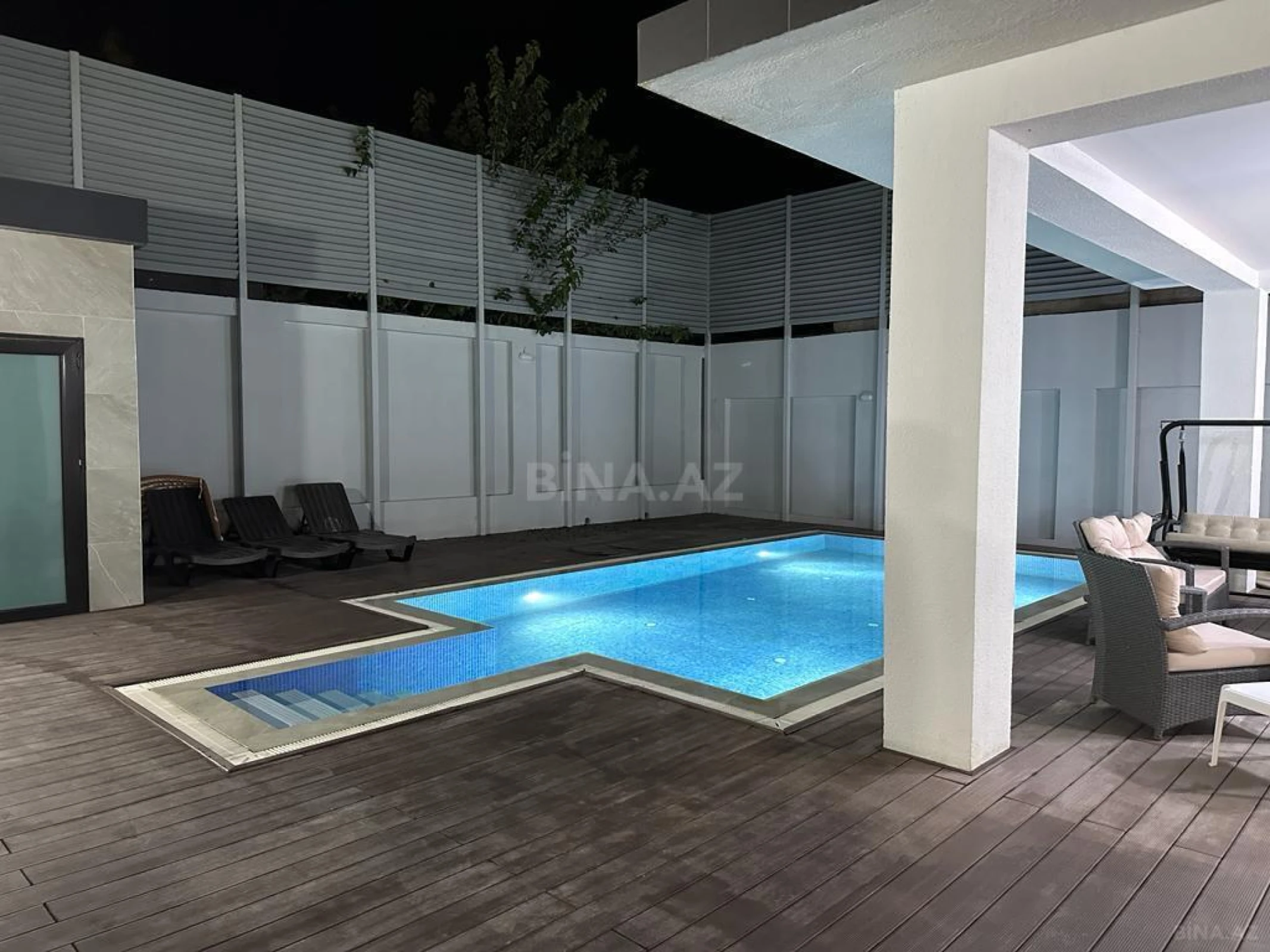 Kirayə verilir 5 otaqlı həyət evi 280 m²