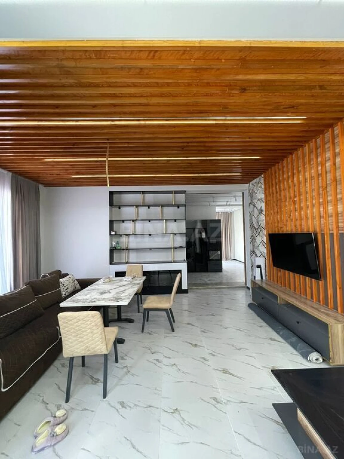Kirayə verilir 5 otaqlı həyət evi 280 m²