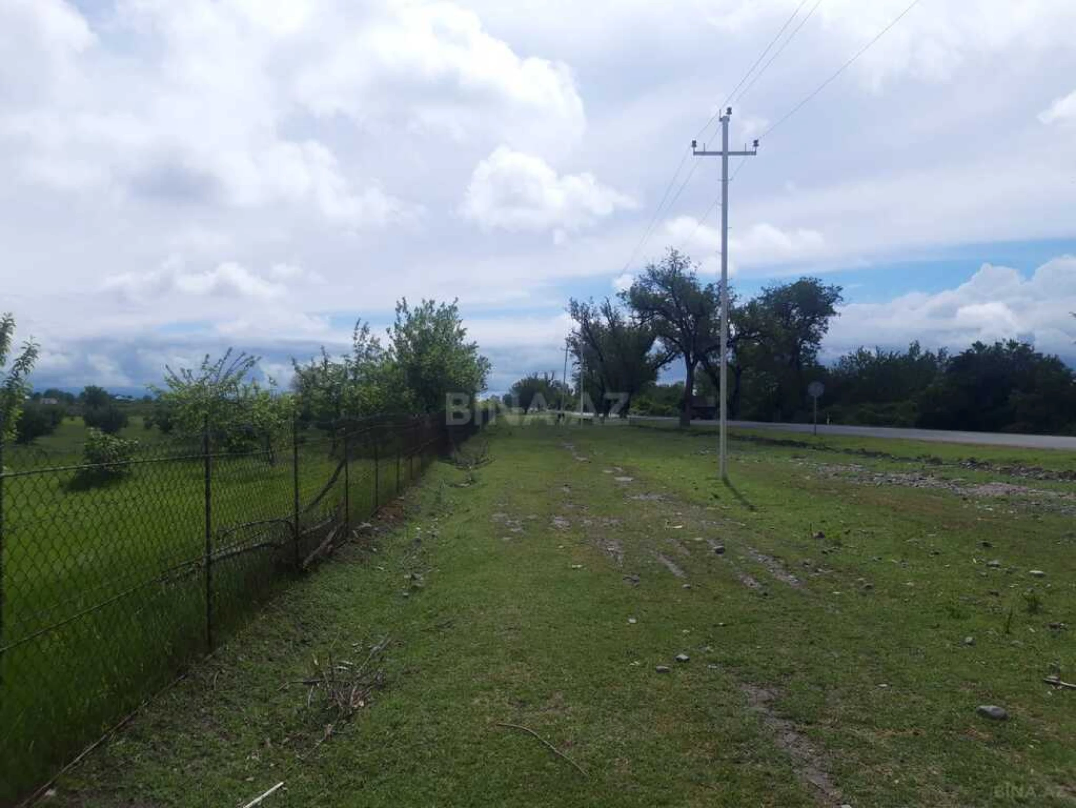 Satılır torpaq sahəsi 100 m²